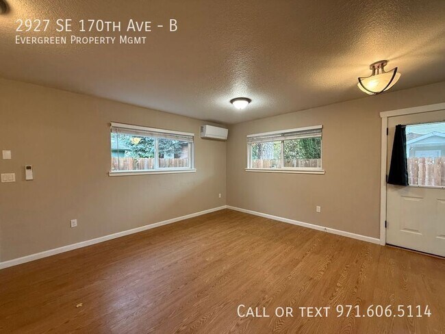 Building Photo - 2927 SE 170th Ave