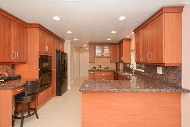 Large kitchen - 4355 NW 25th Way