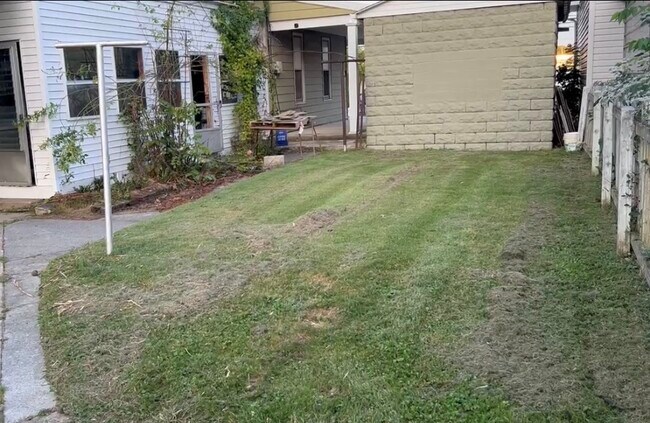 Building Photo - 3416 N 6th St