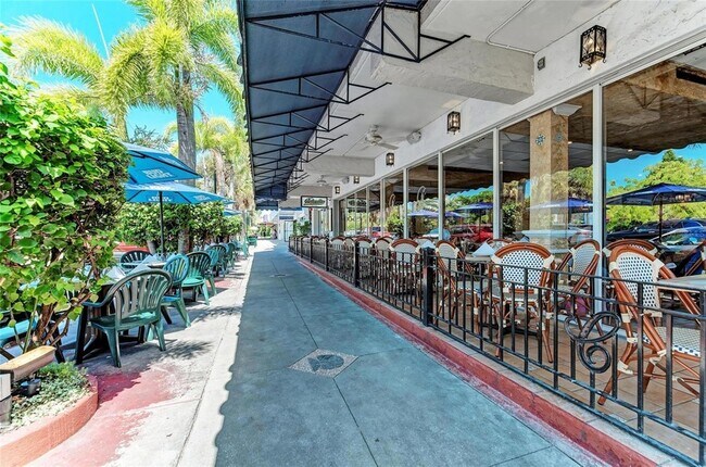 Building Photo - 4473 Gulf of Mexico Dr