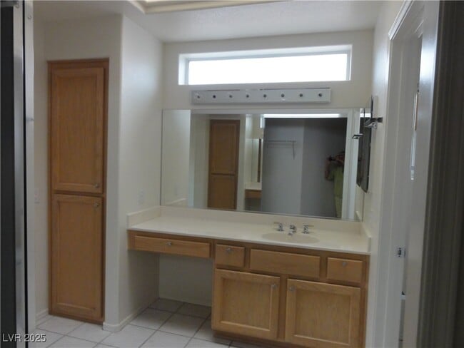 Building Photo - 2730 Darby Falls Dr