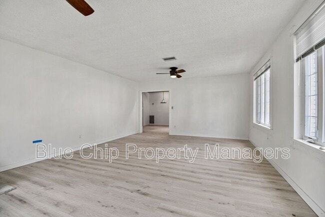 Building Photo - 43 Aegean Ave