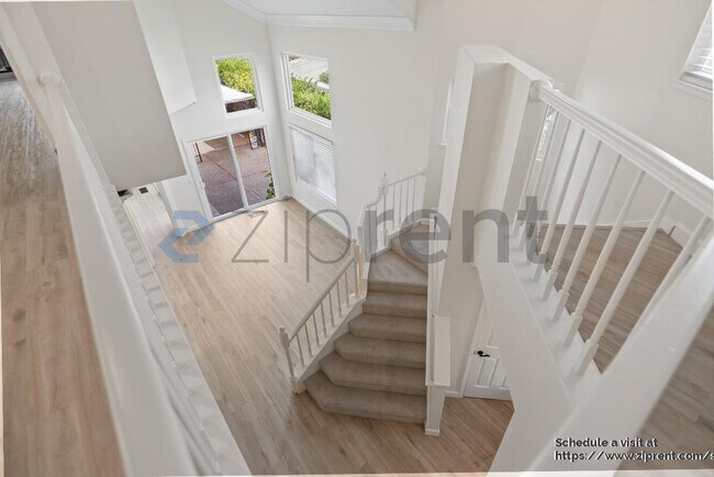 Building Photo - 2475 Canyon Lakes Dr