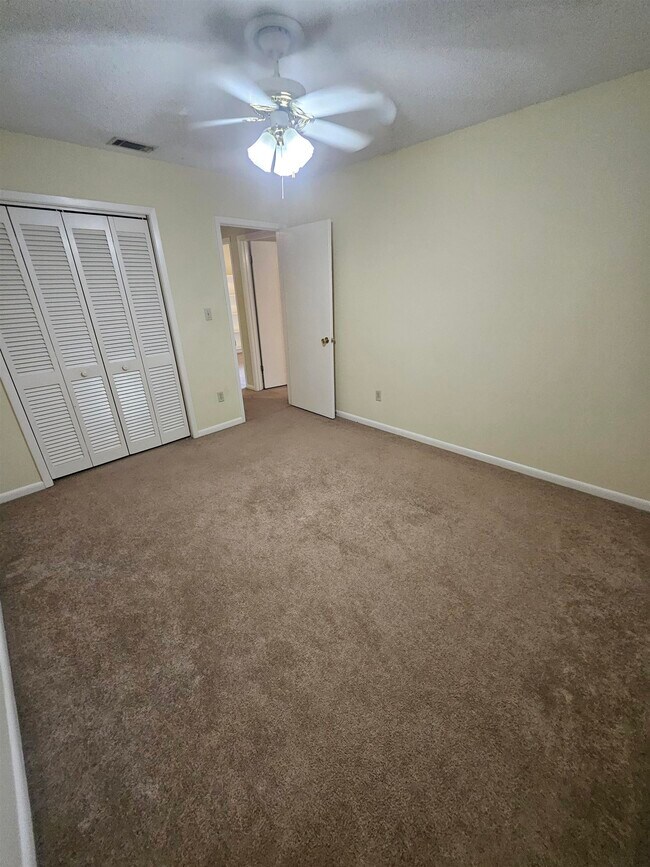 Building Photo - 1541 Woodgate Way