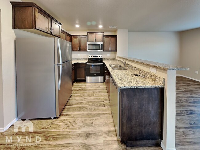 Building Photo - 1001 Clearspring Ct