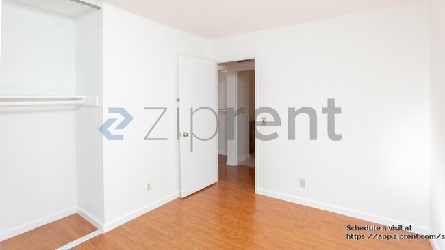 Building Photo - 95 Colleen Way