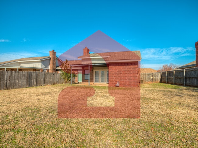 Building Photo - 2708 Silvertree Dr