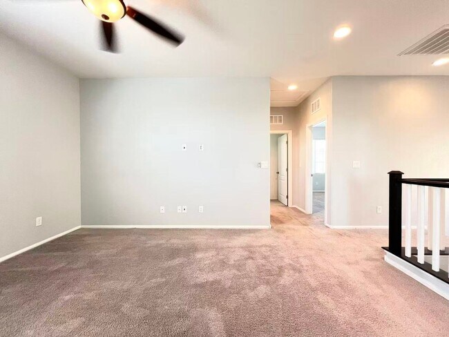 Building Photo - 930 Safe Sapphire Way