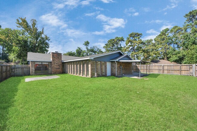 Building Photo - 7303 Foxwick Ln