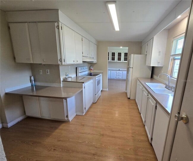 Building Photo - 1634 Dolphin Dr