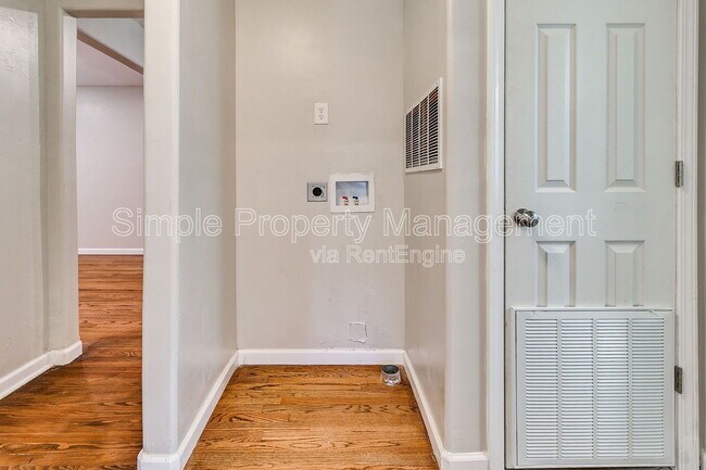 Building Photo - 1232 N Independence Ave