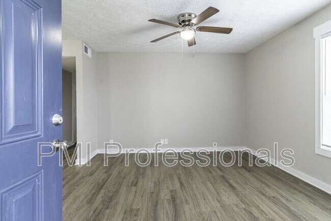 Building Photo - 123 Kingsridge Dr