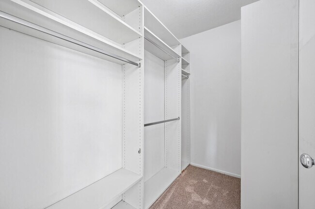 Building Photo - 945 Finnell Way