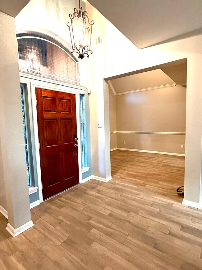 Building Photo - 14131 Sandhill Crane Dr
