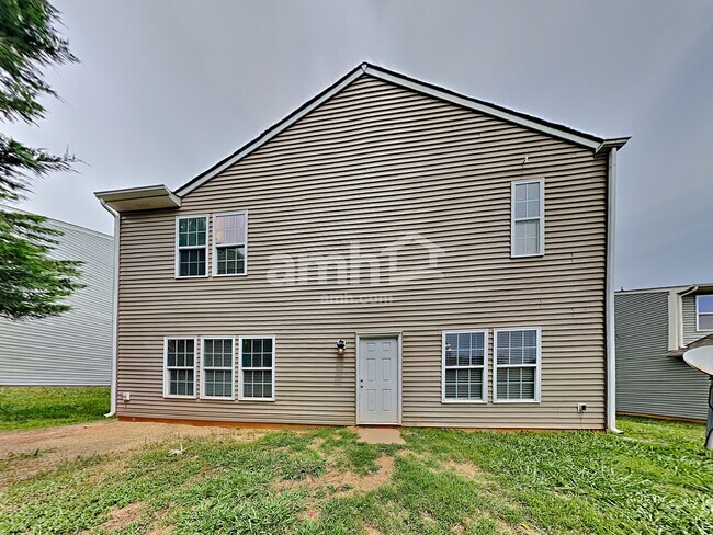 Building Photo - 308 Ranlo Ave