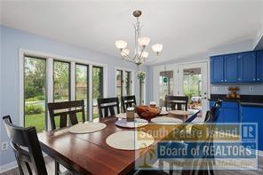 Building Photo - 505 W Esperanza Ave