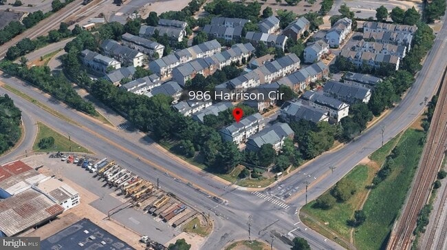 Building Photo - 986 Harrison Cir