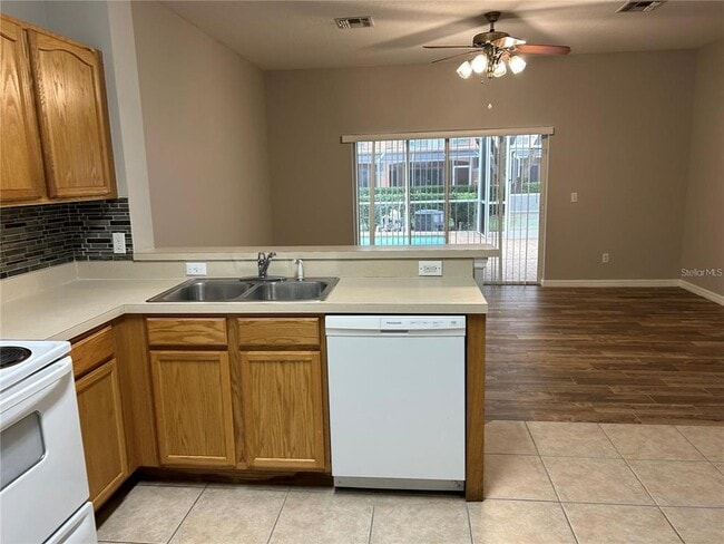 Building Photo - 1705 Retreat Cir