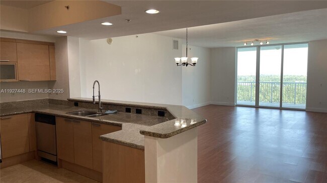 Building Photo - 14951 Royal Oaks Ln