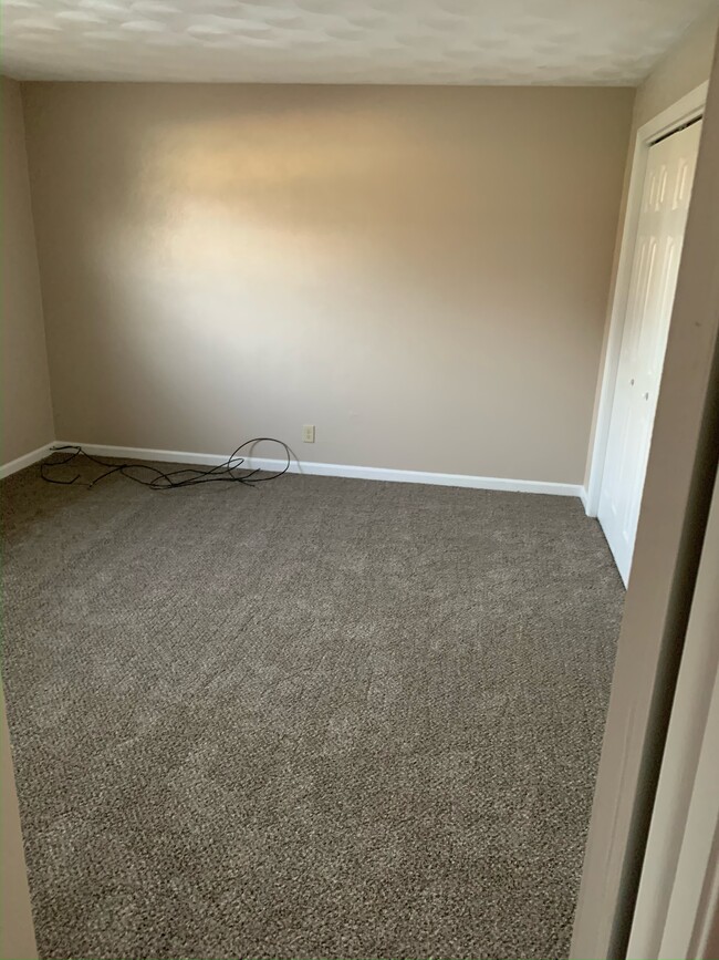 Building Photo - 1124 Columbus Cir N