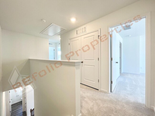 Building Photo - Brand New 3 Story 4 bedroom, 3.5 bathroom ...