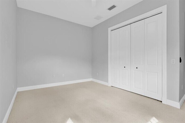 Building Photo - 7535 Old Thyme Ct