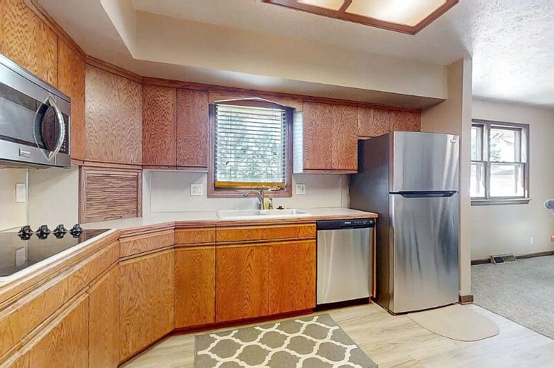 Building Photo - 12217 Sandra Cir