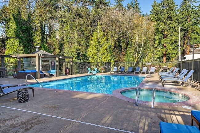 Building Photo - 7718 SW Barnes Rd