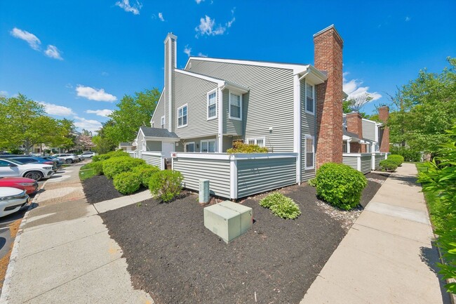 Building Photo - 212 Westchester Ct