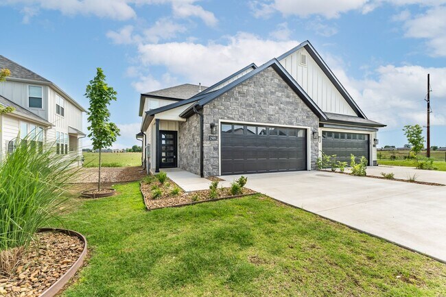 Building Photo - Newly Built Bentonville Home