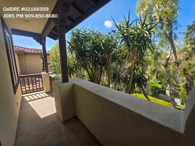 Building Photo - Irvine 4 Bedroom Home