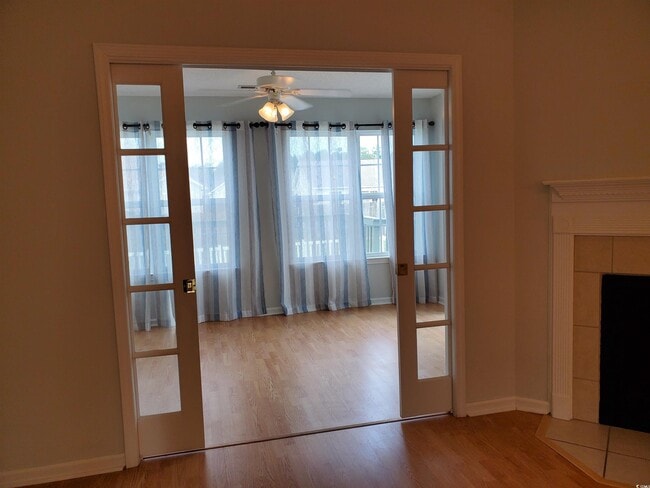 Building Photo - 444 Plover Ln