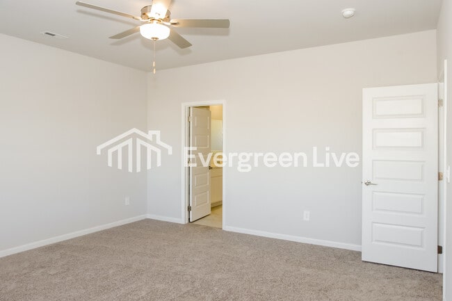 Building Photo - 101 Ashby Pond Dr