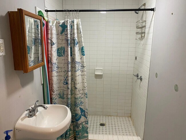 Building Photo - 1269 S Jackson St