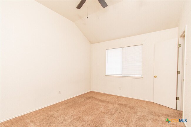 Building Photo - 4408 Deek Dr