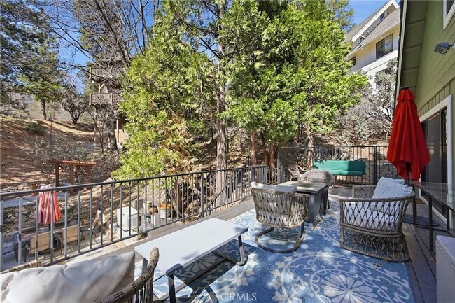 Building Photo - 528 Brentwood Dr