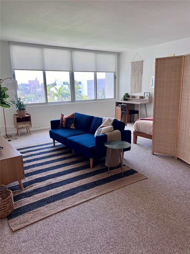 Building Photo - 1000 West Ave