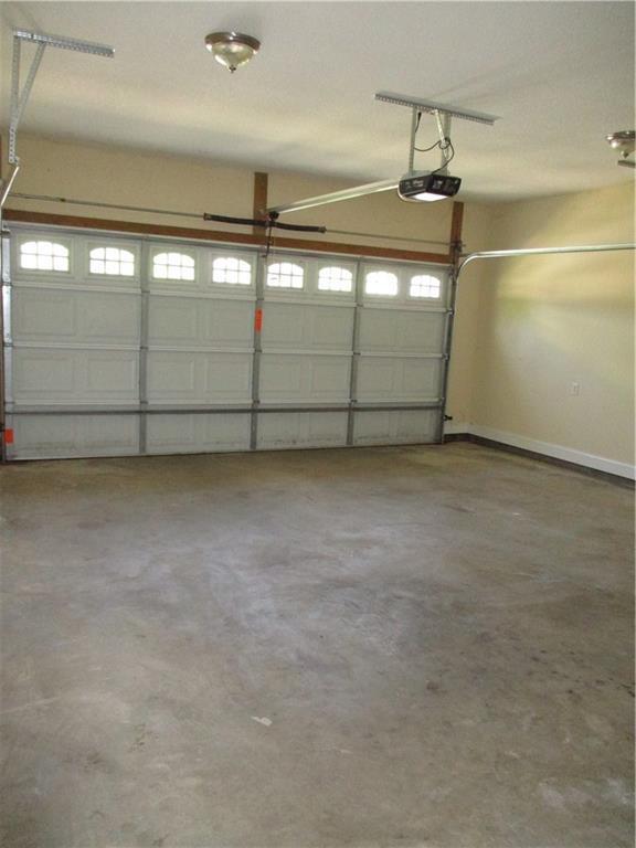 Building Photo - 105 Teak Trail