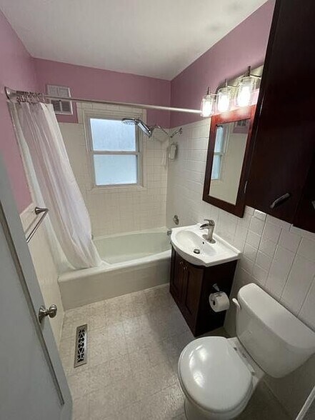 Upstairs bathroom - 3224 E 21st Ave