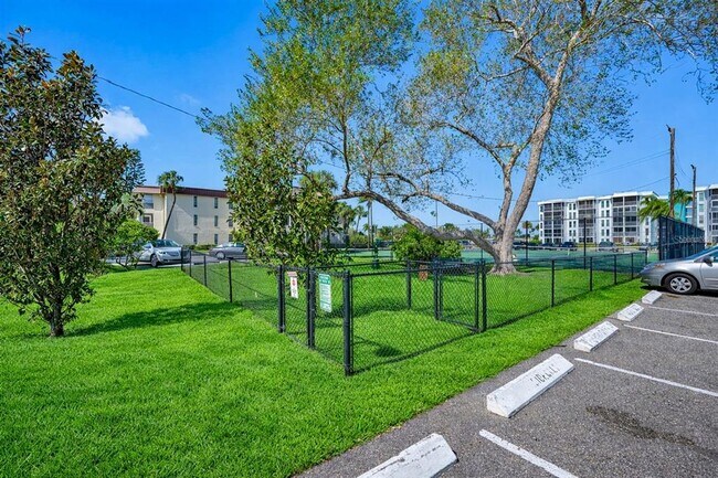 Building Photo - 4908 38th Way S