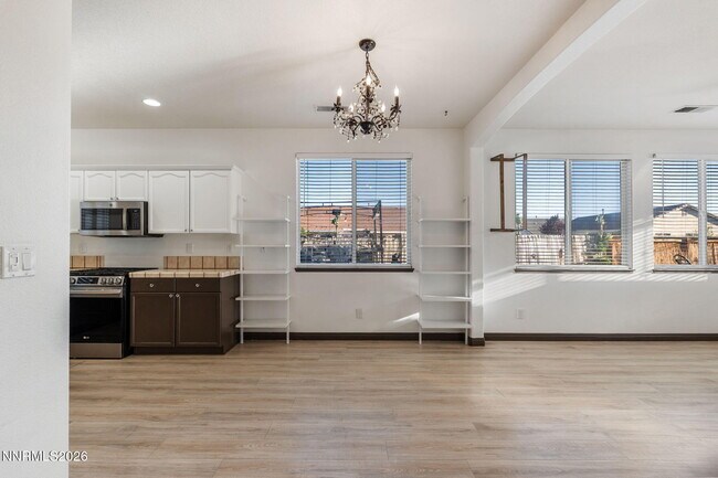 Building Photo - 10235 Lucente Way