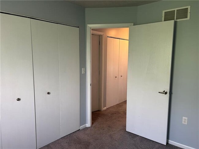 Building Photo - 4856 Mossfield Ct