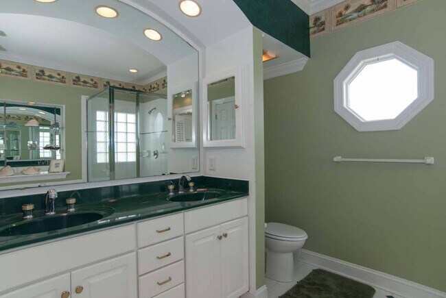 Building Photo - (W098) 4 Sea Oats Lane, Wrightsville Beach...