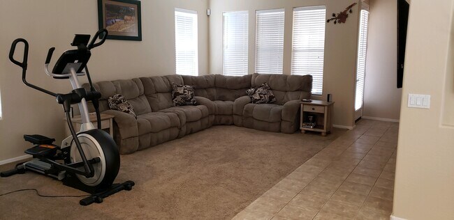 Building Photo - 20403 W Monarch Ct