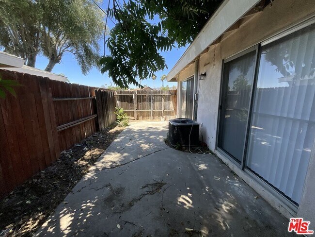 Building Photo - 1287 Olive Tree Ln