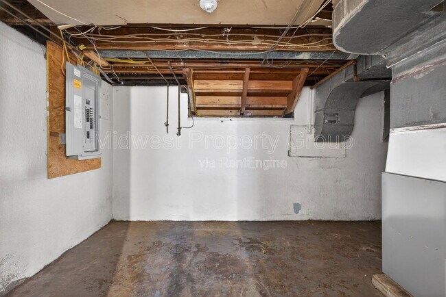 Building Photo - 153 Bascom Dr