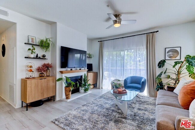 Building Photo - 2960 Champion Way