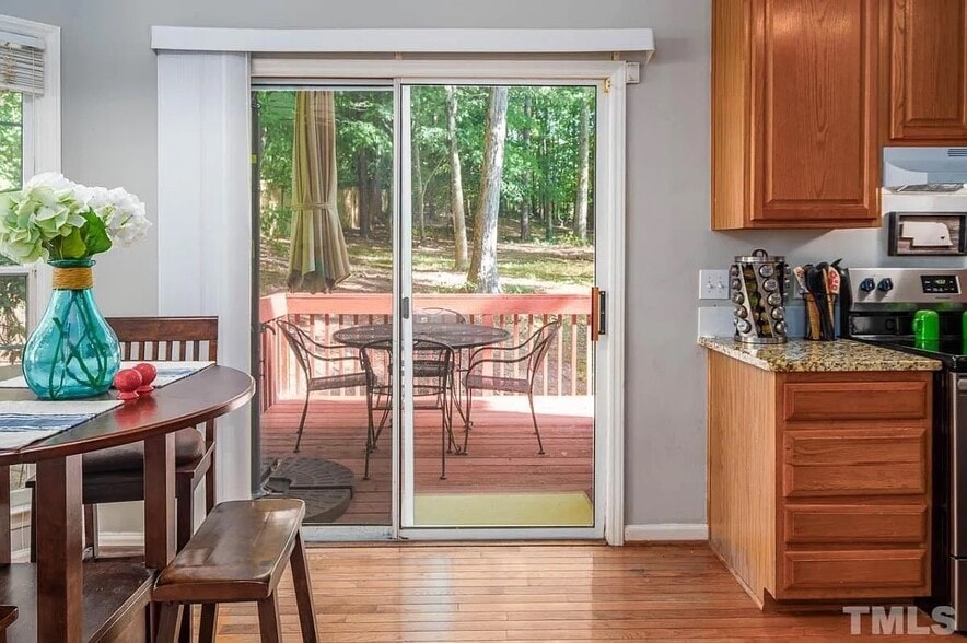 Building Photo - 303 Catlin Rd