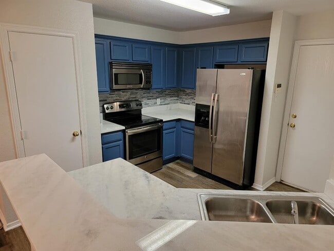 Building Photo - 17303 Box Canyon Ln