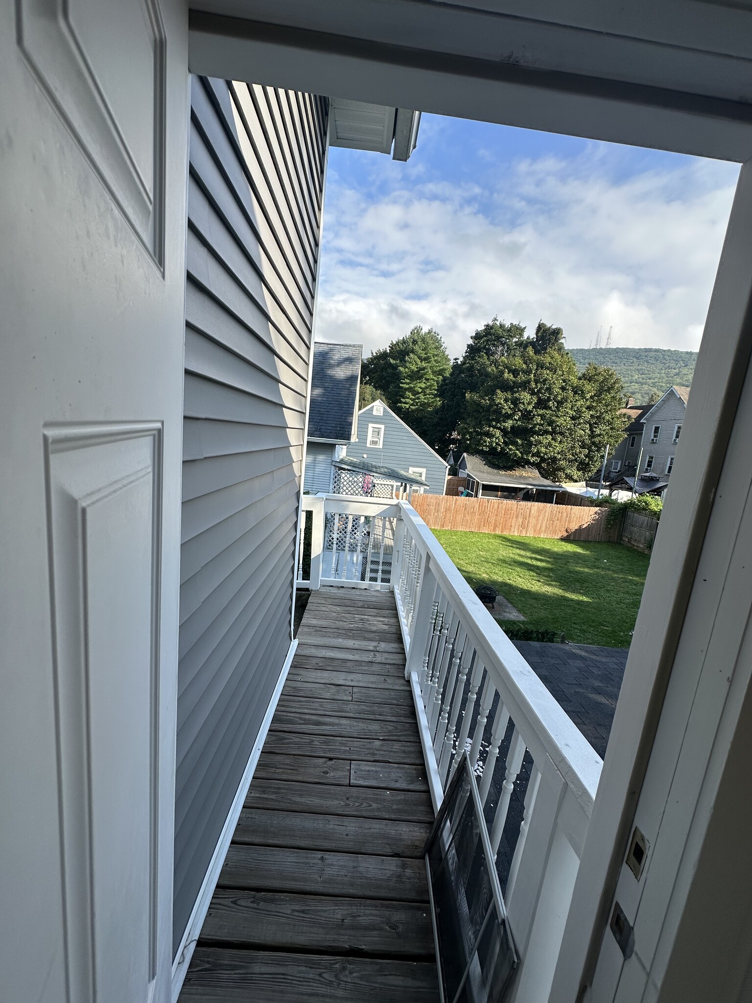 Views of Mt. Beacon on the deck - 71 Grove St
